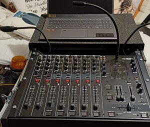 Vinyl DJ Experience by DJ Diamond Dust. New mixer.